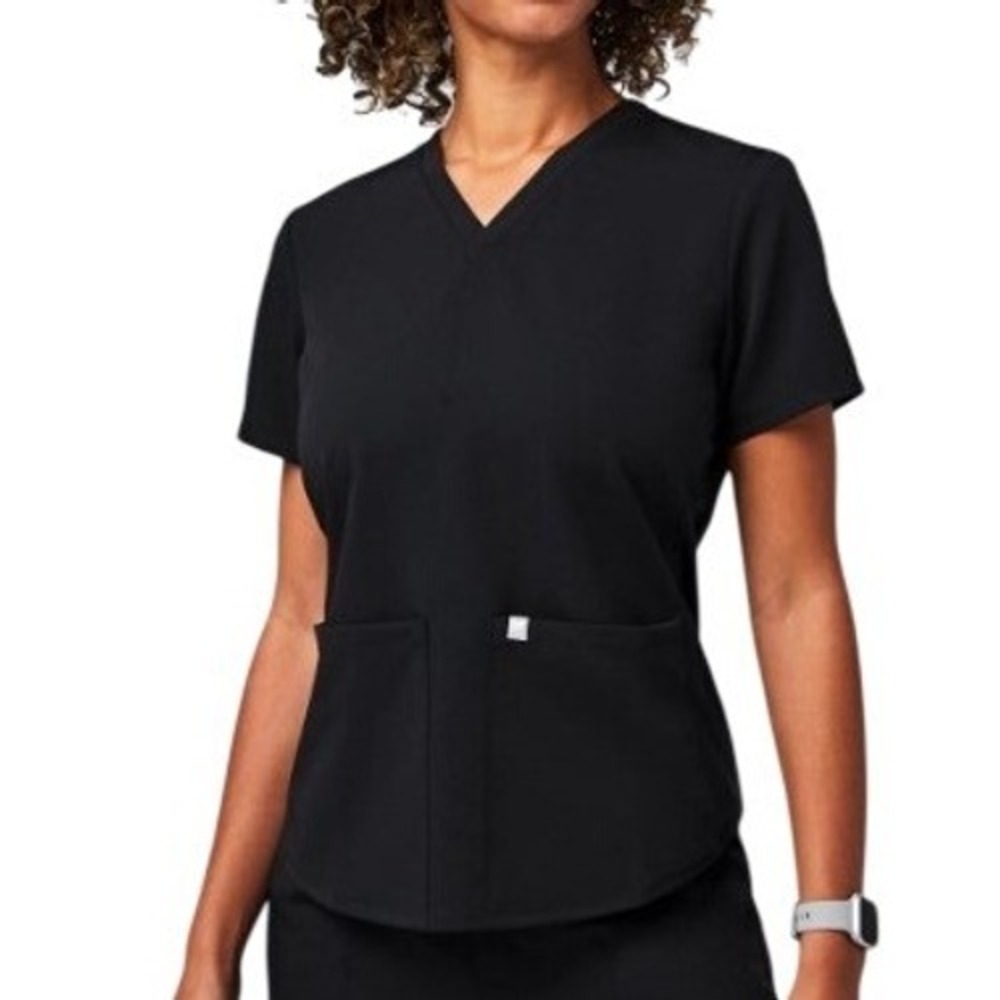 Fabletics Method Flex 2-Pocket Scrub Top Black Large Motion365+ Stretch V-Neck